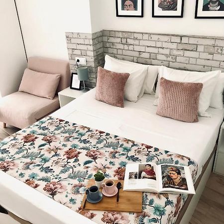 Apartamentos Elite - Art Collection - Frida Mérida Kültér fotó