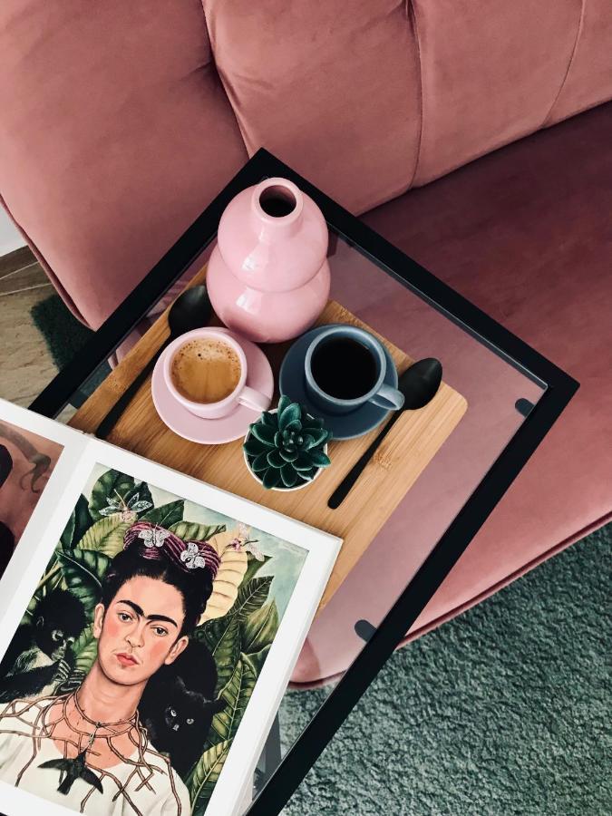 Apartamentos Elite - Art Collection - Frida Mérida Kültér fotó