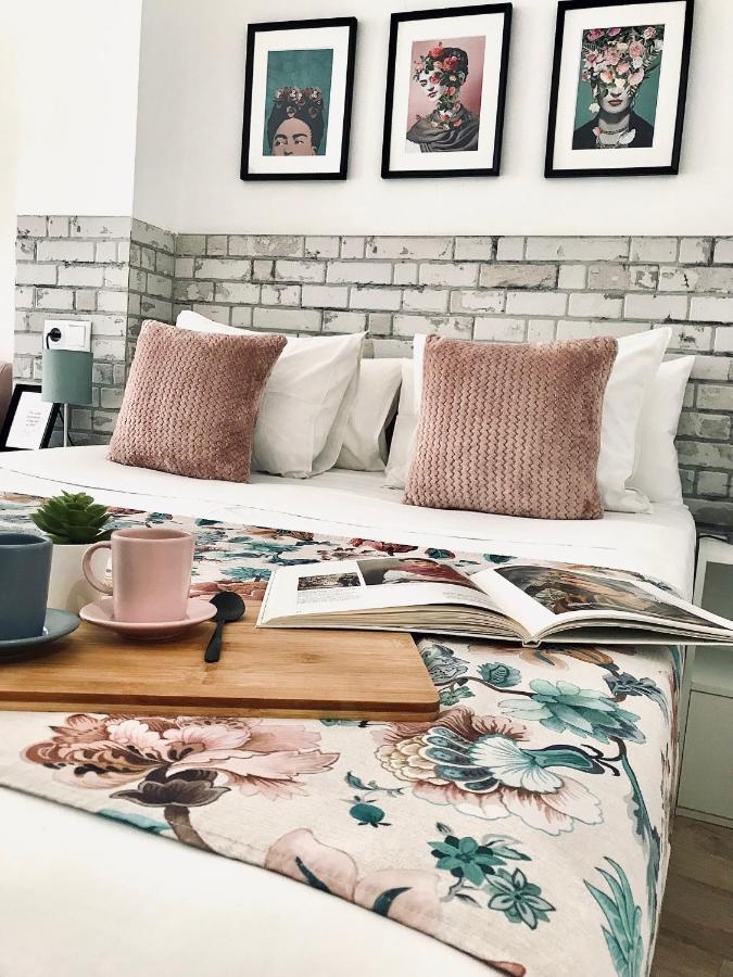 Apartamentos Elite - Art Collection - Frida Mérida Kültér fotó